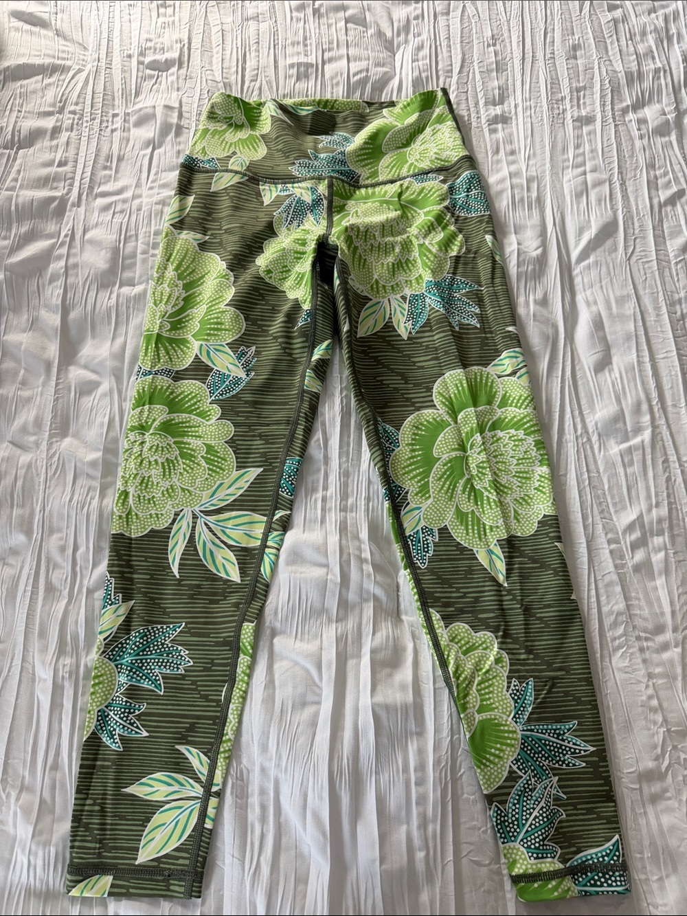 aerie Olive Green Floral Leggings